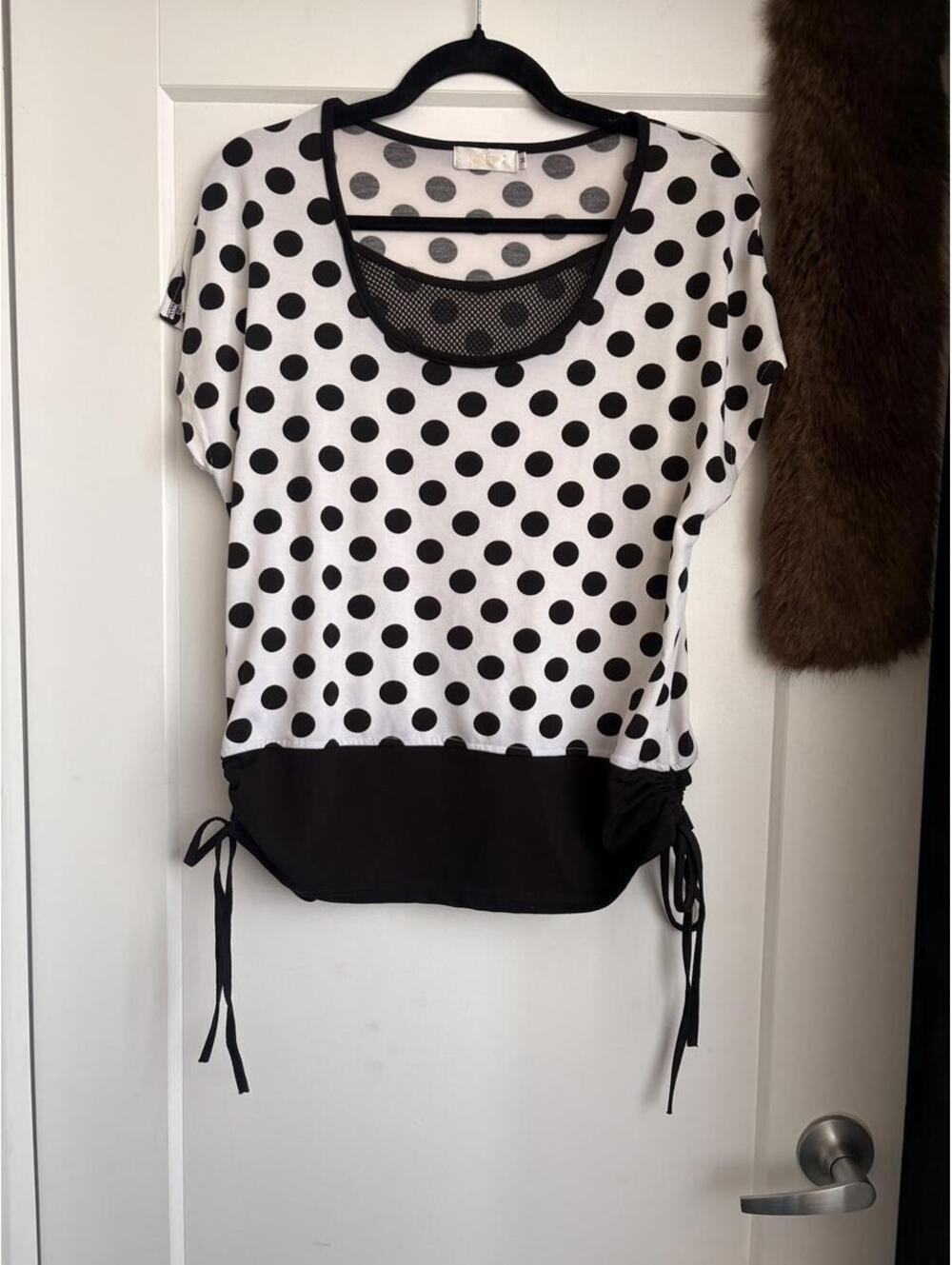VINTAGE Y2K POLKA DOT TOP
